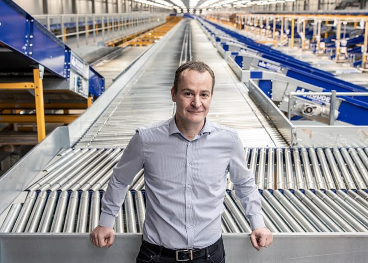 A házhozszállítás jövőjéről vallott a GLS vezére: Biztos, hogy jönni fog az Amazon Magyarországra