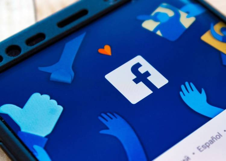 Sokba kerül a Facebooknak, hogy lekapcsolták Oroszországban