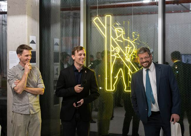 Megnyilt a WING "Modernizmus darabokban” egyedi pop-up kiállítása
