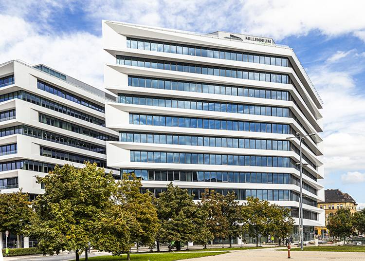 A Millennium Gardens 2026-tól 100%-ban zöldenergiával működik
