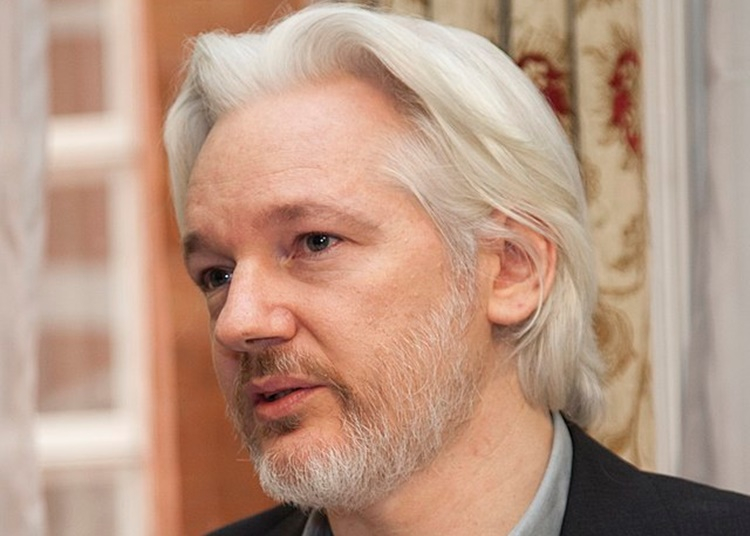 Julian Assange nem akarja, hogy elfelejtsük, mit tett a világért