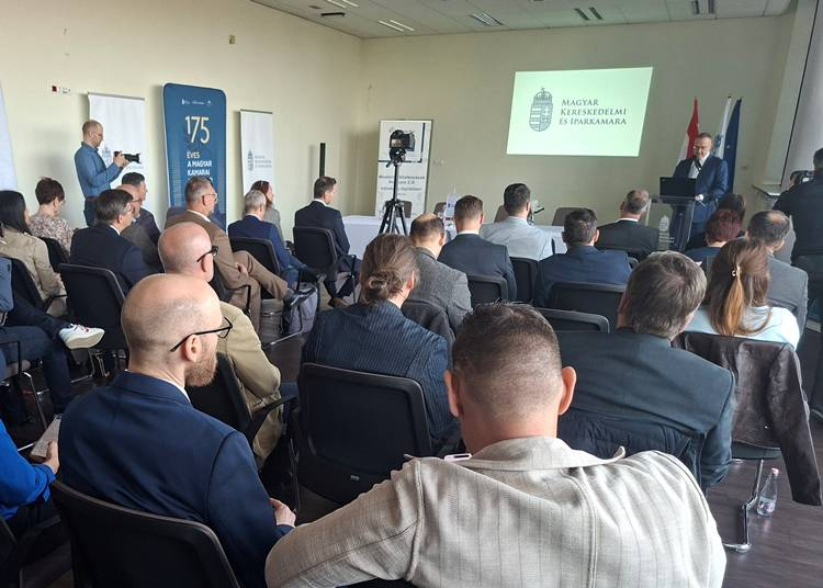 Itt az utóbbi húsz év legkedvezőbb digitalizációs pályázata