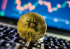 Elképesztő, amit a bitcoin művel - Rakétázik az árfolyam