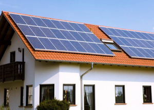 Újabb változás jön a napelemeknél: lépnie kell a kormánynak, ennek sok háztulaj fog örülni