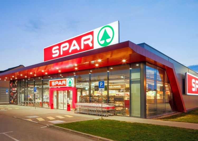 A plázastop alatt is bővít a SPAR