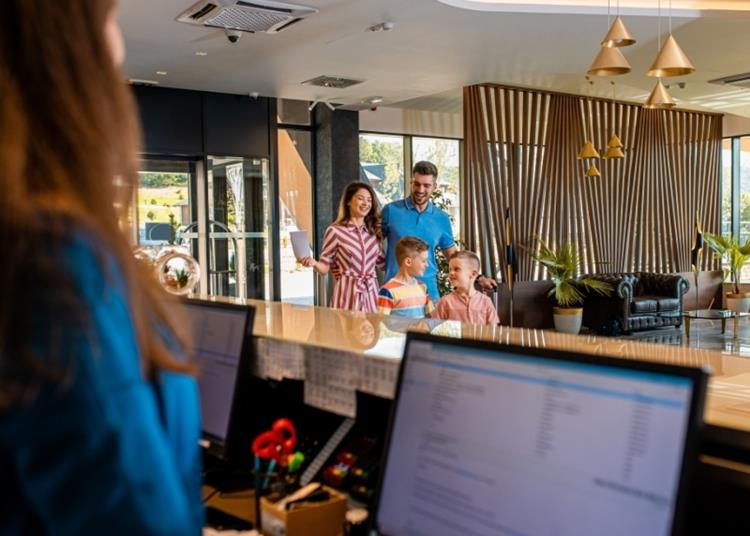 Négycsillagos Radisson hotel nyílt Újbudán, a Kopaszi-gátnál