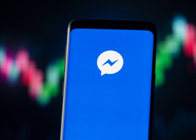 Nagy újítás jött a Messengerbe, senki nem tudja majd lehallgatni, kivel és miről beszél