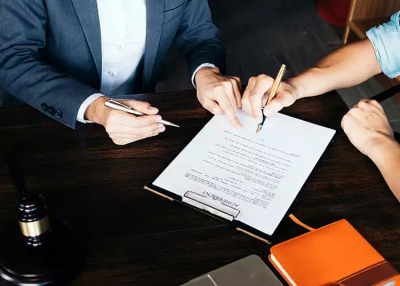 Ismét támadnak az álközjegyzők!