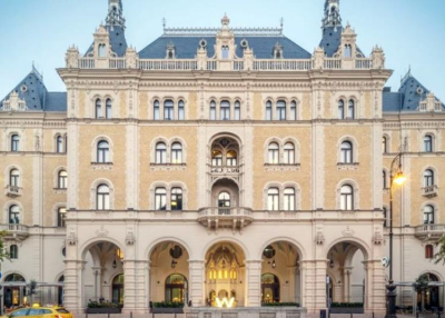 Megújult a Drechsler-palota az Andrássyn. Újjáéledt Budapest egyik csodás műemléke