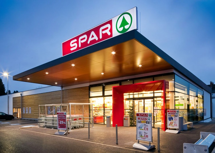 Bővíti itteni logisztikai központjait a Spar