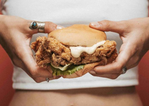 Blaha Chicken Tenders: 1000 adag ingyen csirke az új helyen