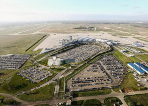 Az Európai Beruházási Bank befagyasztja a Budapest Airport bővítésének hitelfolyósítását
