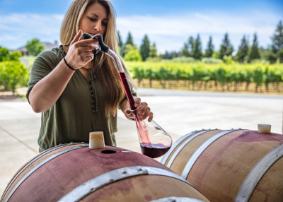 Egyre több versenytárssal kell megküzdenie a magyar borászoknak