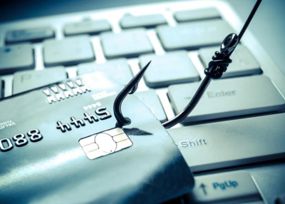 NAV-osnak adják ki magukat telefonos csalók, pénzre és adatokra utaznak