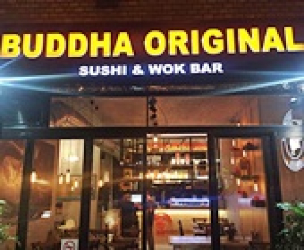 A Buddha Original Sushi &amp; Wok Bar új üzlete a Váci Greens D épületében