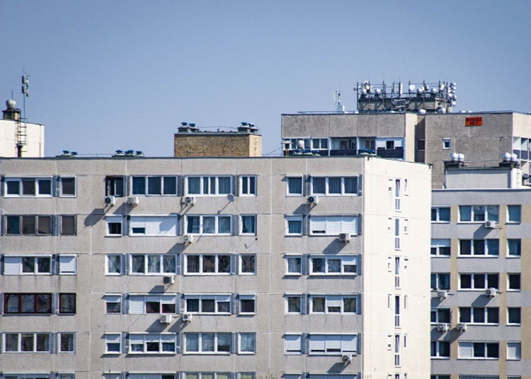 Válsághelyzetben is keresik a paneleket