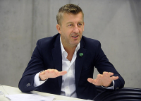 Drága alvállalkozókról, képzetlen ukránokról beszélt a Market-vezér