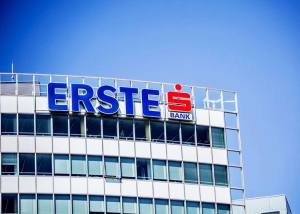 Romló járványügyi adatok: januárig ismét teljes home office-ra áll át az Erste