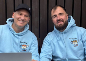 Két magyar srác, kétszáz kudarc és egy országos franchise-hálózat: így lett sláger a remegő palacsinta