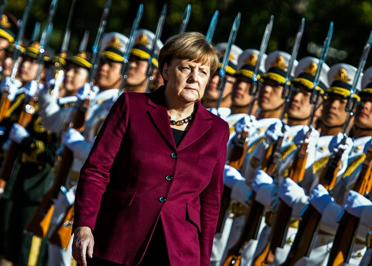 Keleti nyitás Merkel-módra: történelmi kínai alkuval búcsúzik a kancellár