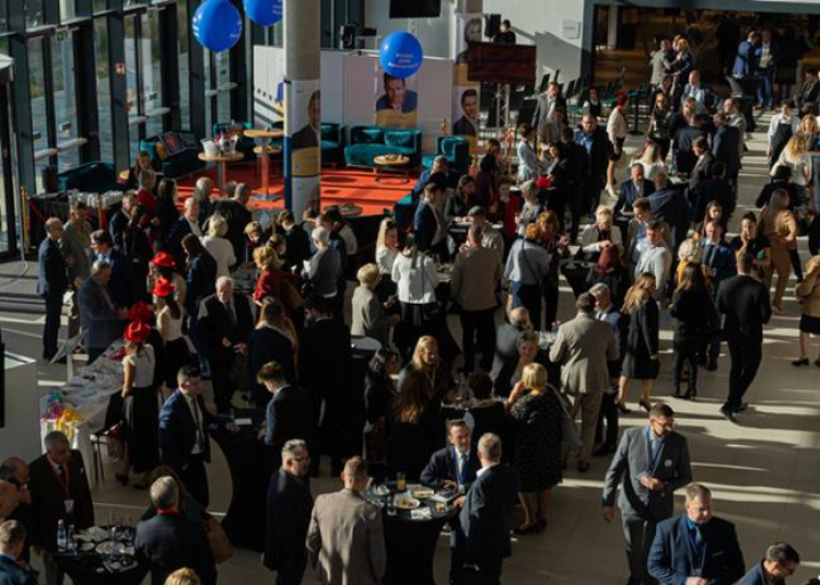 Mesterséges intelligencia és bizalom: új korszak az életbiztosításban