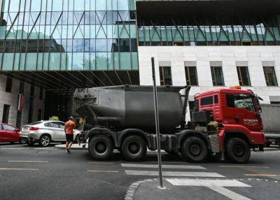 Perzselő aszfaltpuszta Budapest legújabb lifestyle hotelja körül