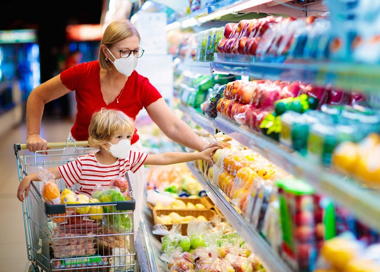 A plázákban és hipermarketekben terjed legjobban a koronavírus