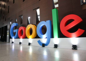 Gigantikus per: Privát módban is megfigyel a Google