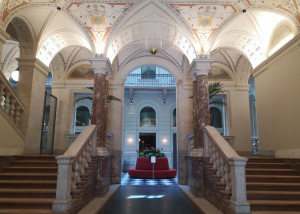 Ütős belső dizájnnal nyílt meg a Hotel Oktogon az Andrássy úti palotában