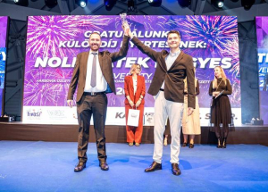 Európai egyetem magyar vezetője kapott rangos üzleti díjat