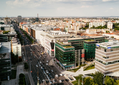 Háború, infláció, kamatemelés - jön a 1,5 milliós négyzetméterár a lakáspiacon