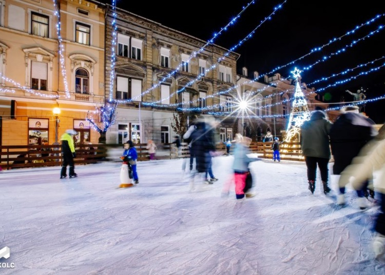 Jégpálya Miskolc belvárosban