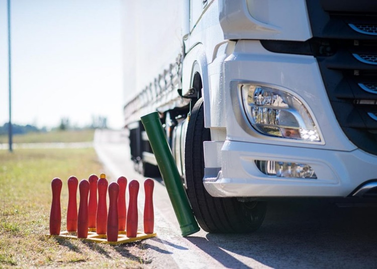 Havonta akár 80 milliárdot spórolhatnának az üzemanyagon a kamionosok technikásabb vezetéssel