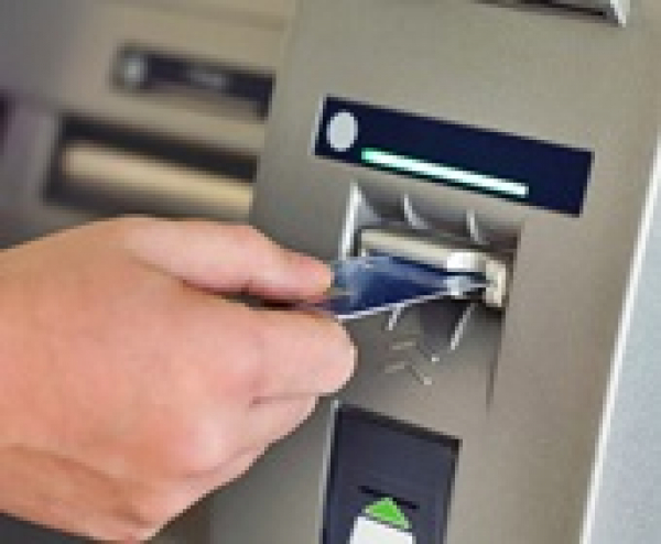 Kihalás fenyegeti a bankautomatákat